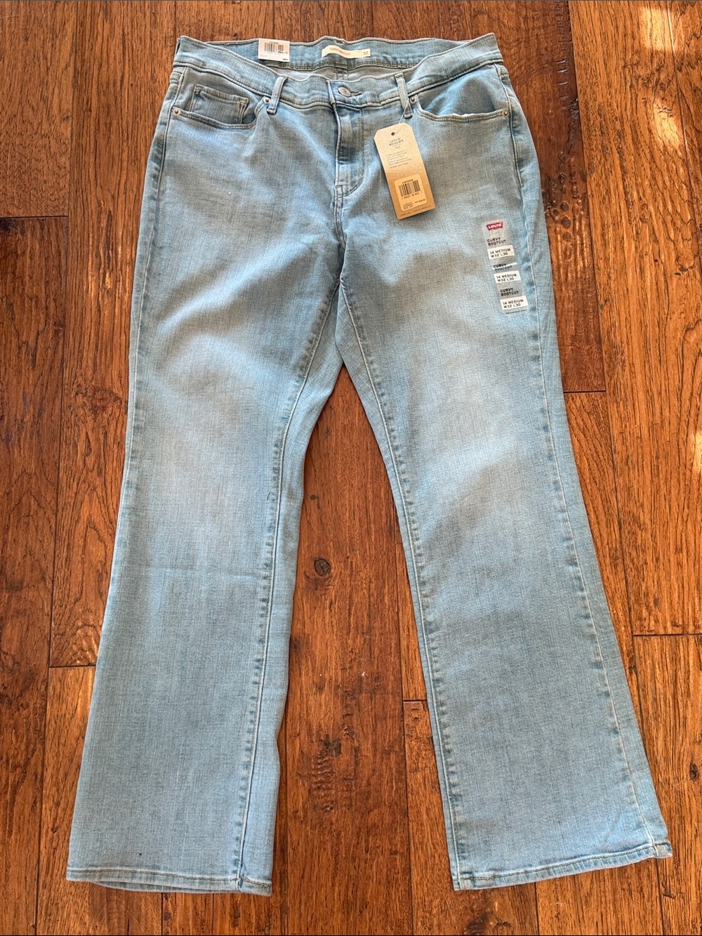 Levi's Light Wash Wide Leg Women's Jeans